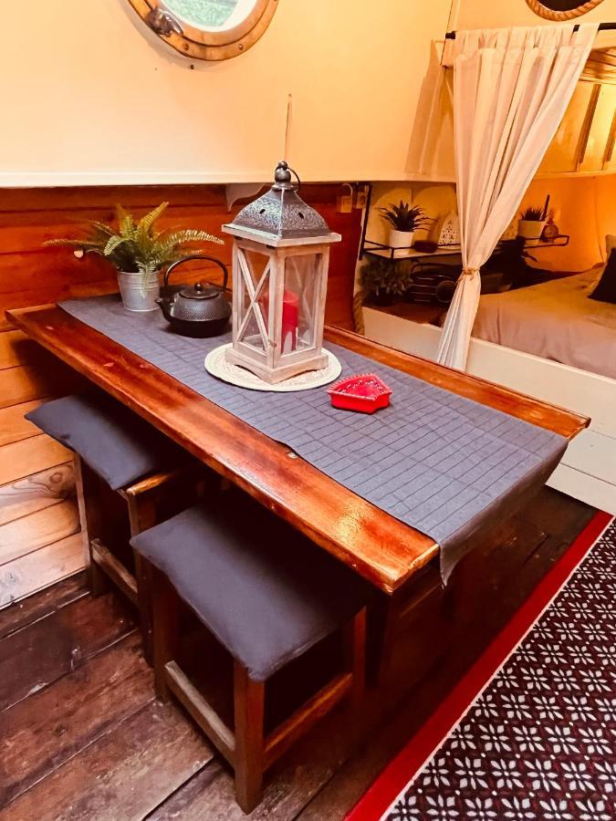 Tres Jolie Peniche A Louer Hotel Hede-Bazouges Luaran gambar